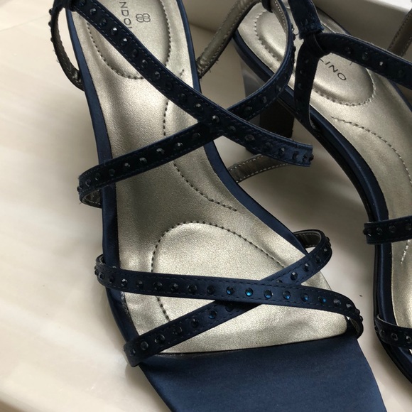 Bandolino shoes! - Picture 2 of 5